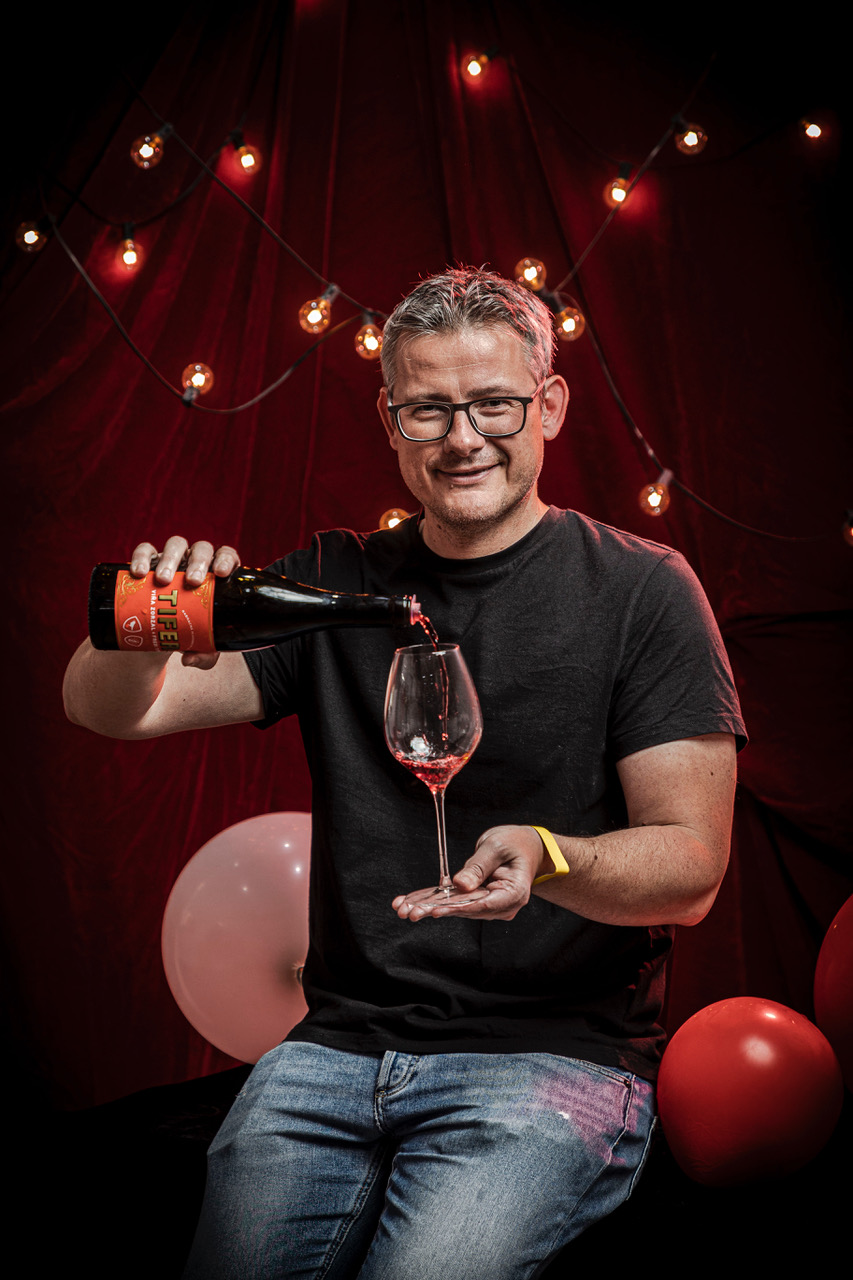 🍷 VINO & COMPAÑÍA PRESENTA Cata “Entre Copas” con Santi Rivas